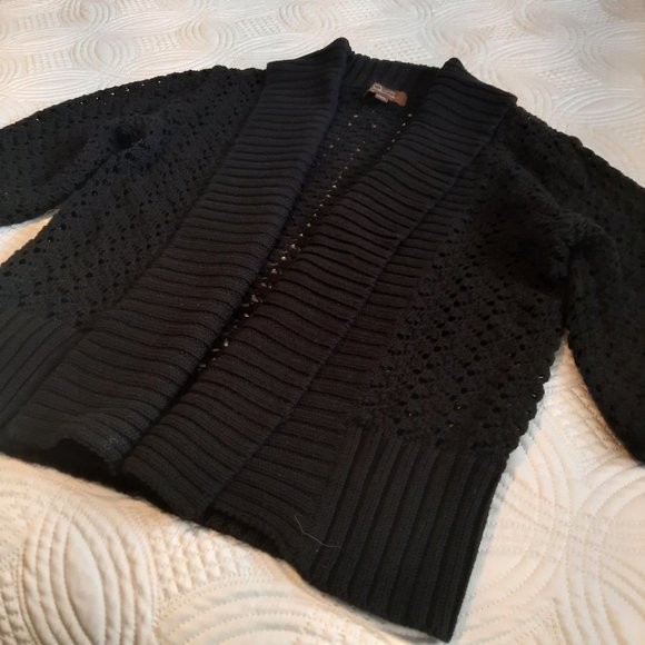 Jessica  sweater/shrug/bolero jacket. Black.  Short sleeve.size M. - Picture 12 of 16